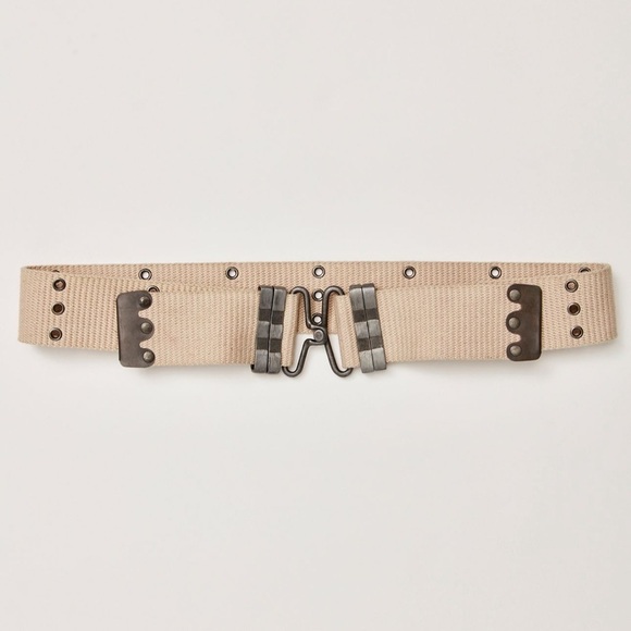 NWT Free People Upstate Escape Belt in Mineral
